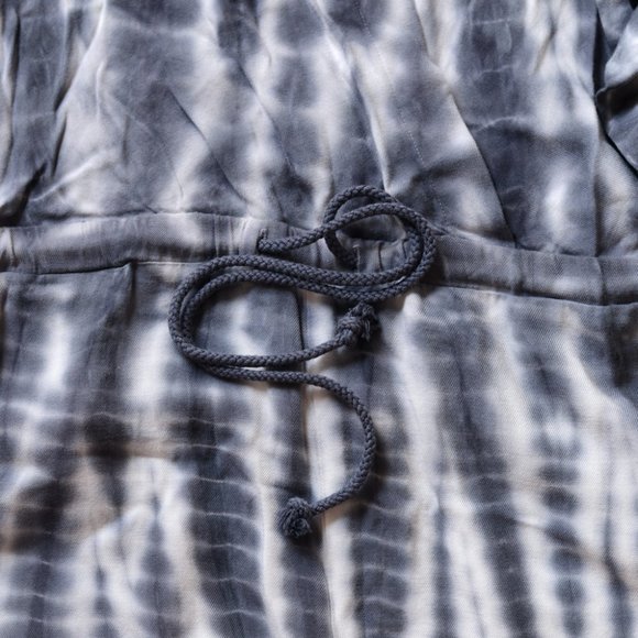 NEW Cloth & Stone Tie-Dyed Blue White Romper Medium - Picture 4 of 7